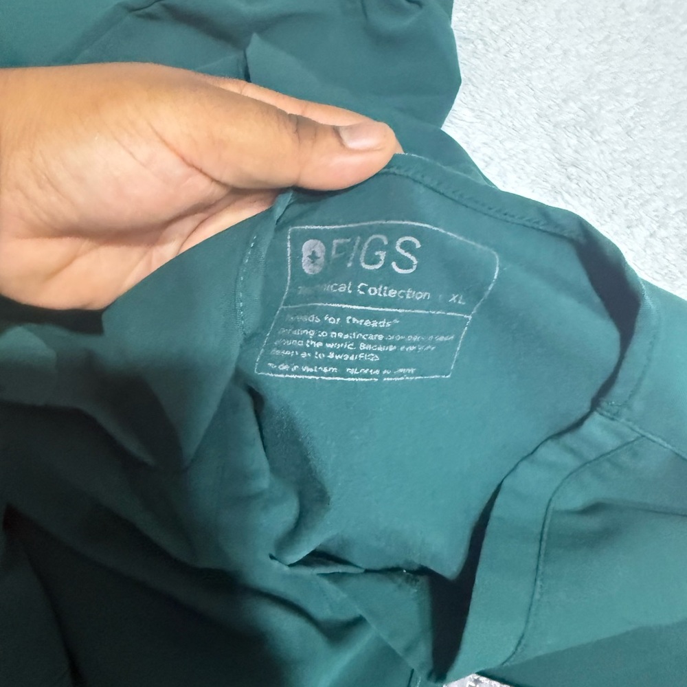 Figs hunter green Medical Scrub set - Picture 3 of 3